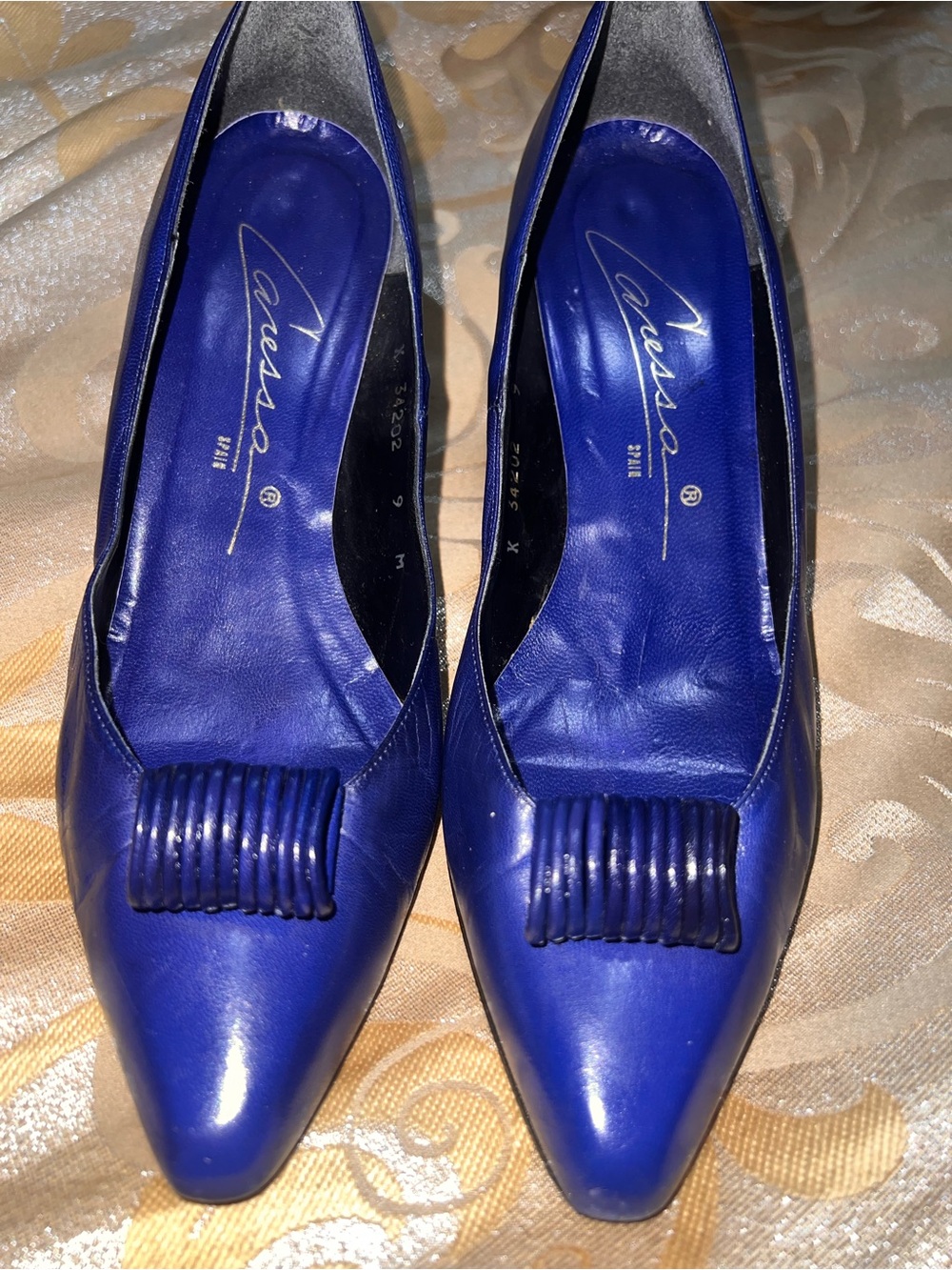 Vintage Caressa Spain Royal Blue Leather Pumps with Ribbed Vamp bow Detail Sz 9